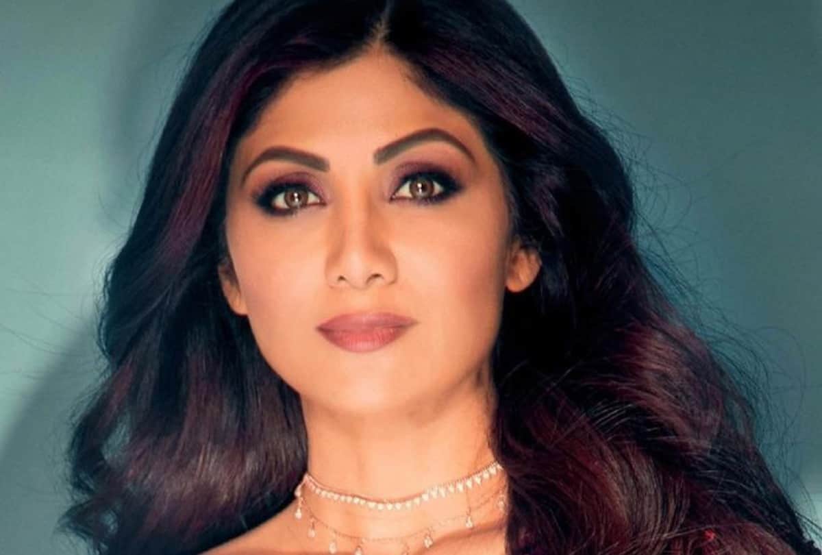 Raj Kundra Wife shilpa shetty doing lots of business and brand promotions know how much she charge for films and shows