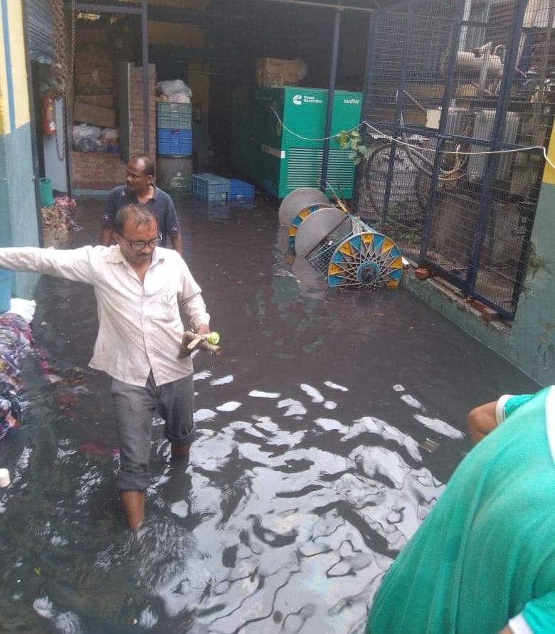 Water filled in 60 factories in Kundli, loss of crores of rupees