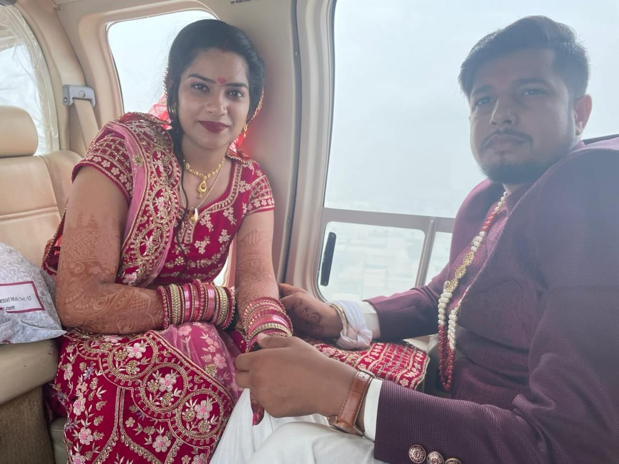 The wedding took place in the omen of one rupee, the bride was brought in a helicopter