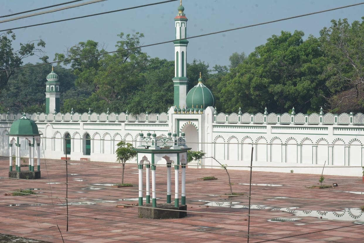 Eid prayers offered in mosques and homes