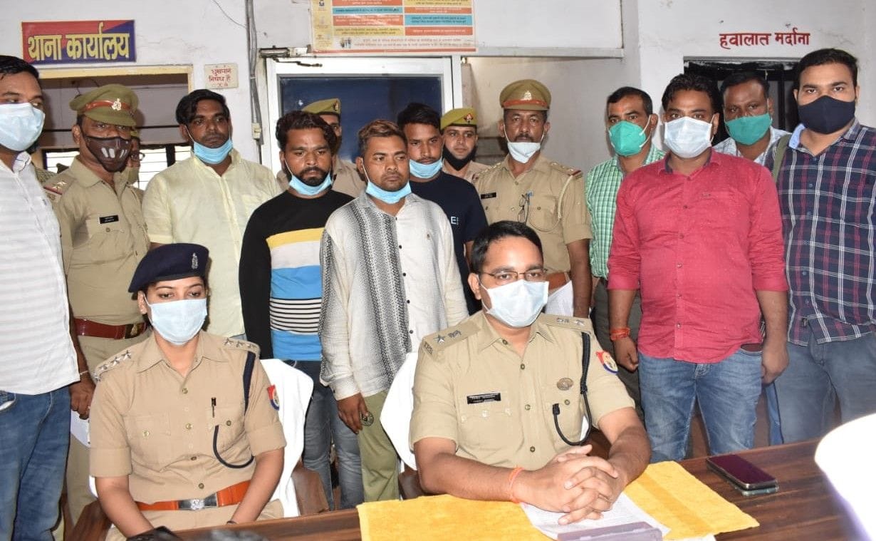 Hathras: Four vicious crooks arrested in encounter in robbery from finance worker