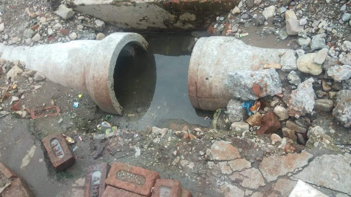 Transporters protest against underground drain