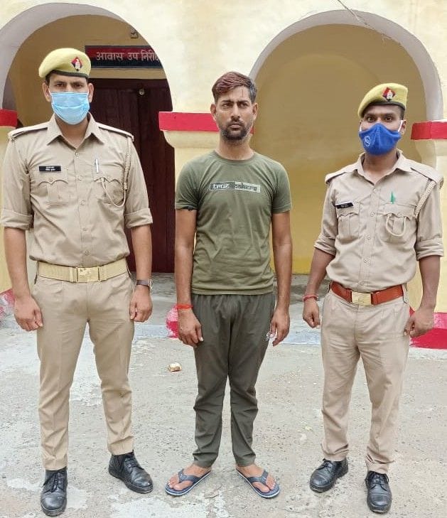 Hathras: Husband accused of wife's murder arrested with firearm