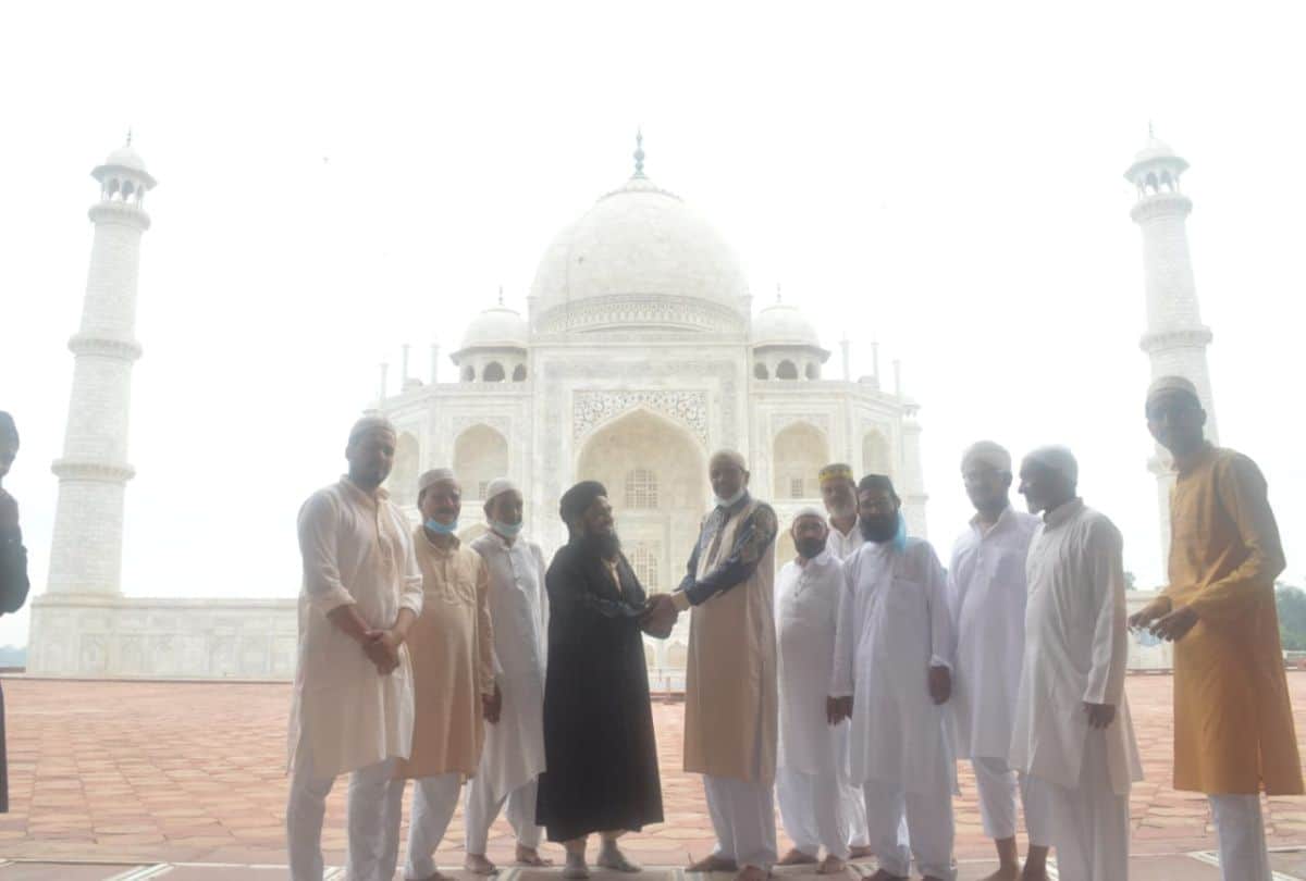 Eid Al-Adha Namaj At Taj Mahal After Corona Virus