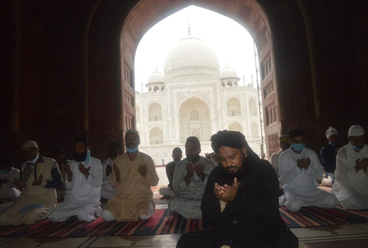 Eid Al-Adha Namaj At Taj Mahal After Corona Virus