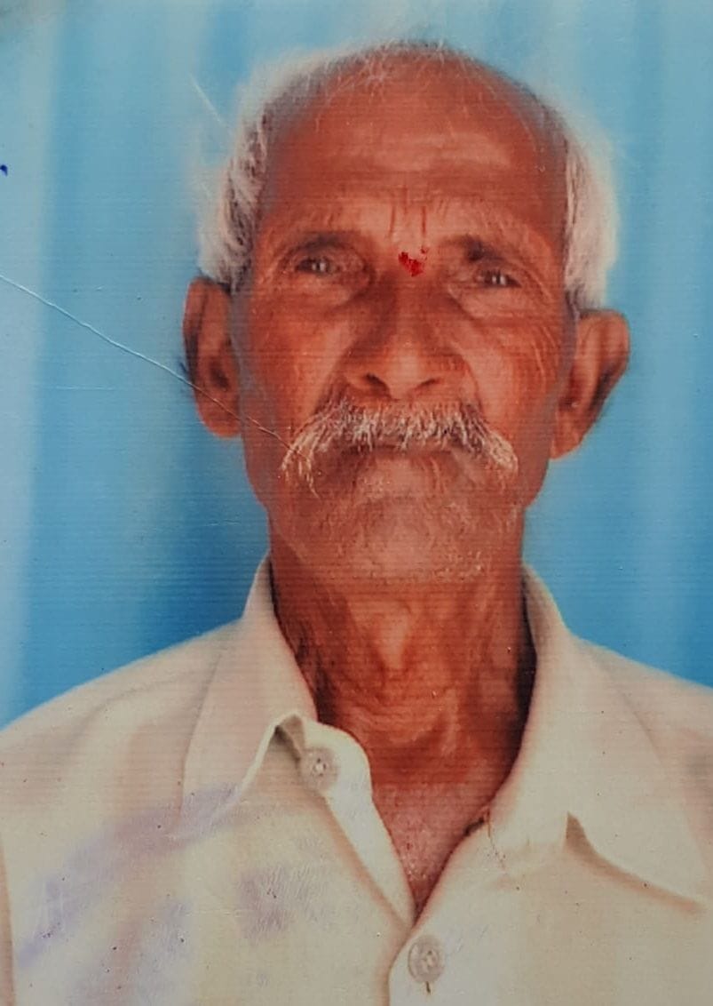 The bull attacked the farmer guarding the field, died