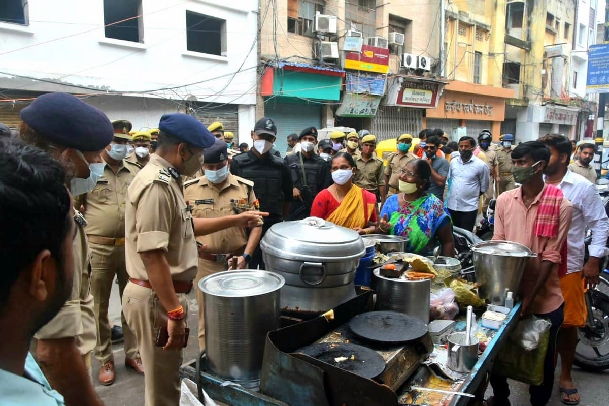 Varanasi police commissioner meet vendor woman asked idli prise in godowlia