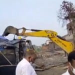 दिल्ली में चला यूपी सरकार का बुल्डोजर