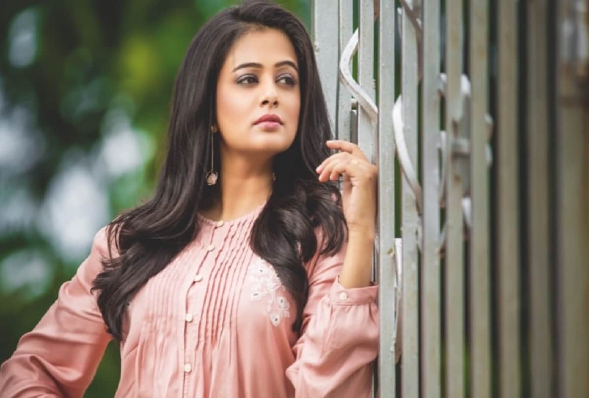 Priyamani reveals avoids giving kissing scenes in the film Actress says I will answer my husband