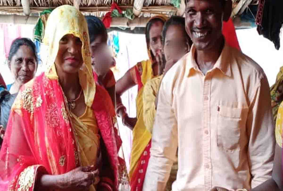 Mother and father of three daughters got married in unnao