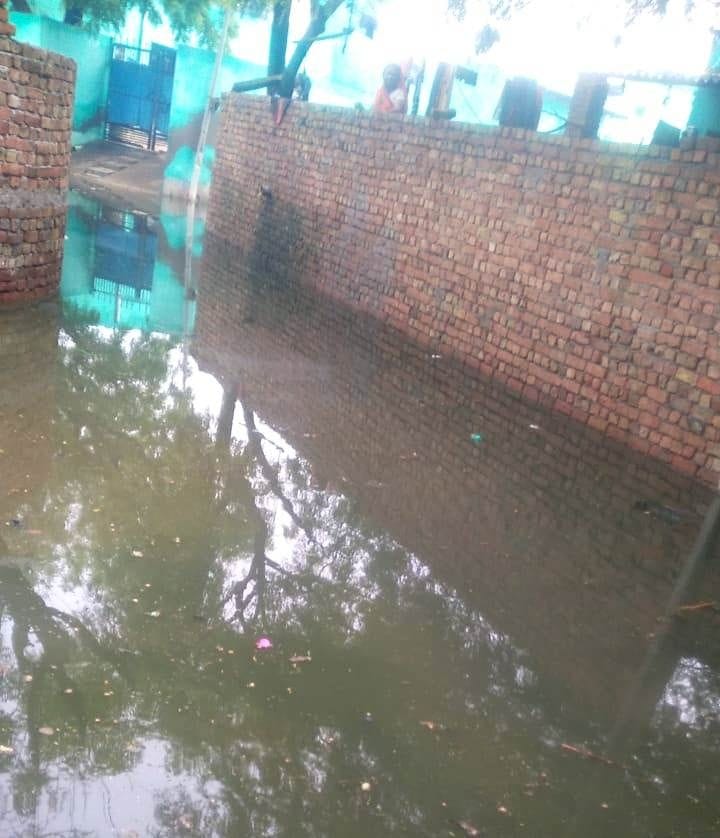 Hathras: Waterlogging among the population due to rain