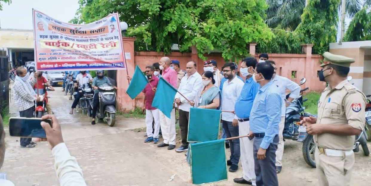 Follow traffic rules, avoid road accidents
