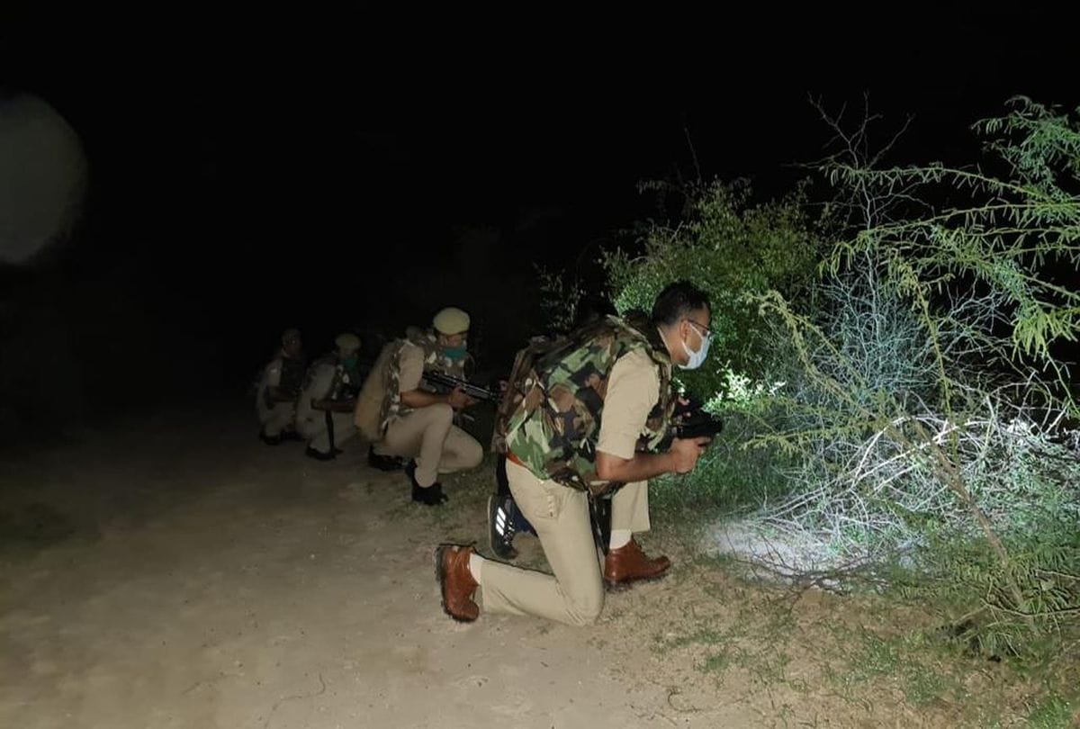 Police encounter with miscreants at Baghai border two were shot nine arrested