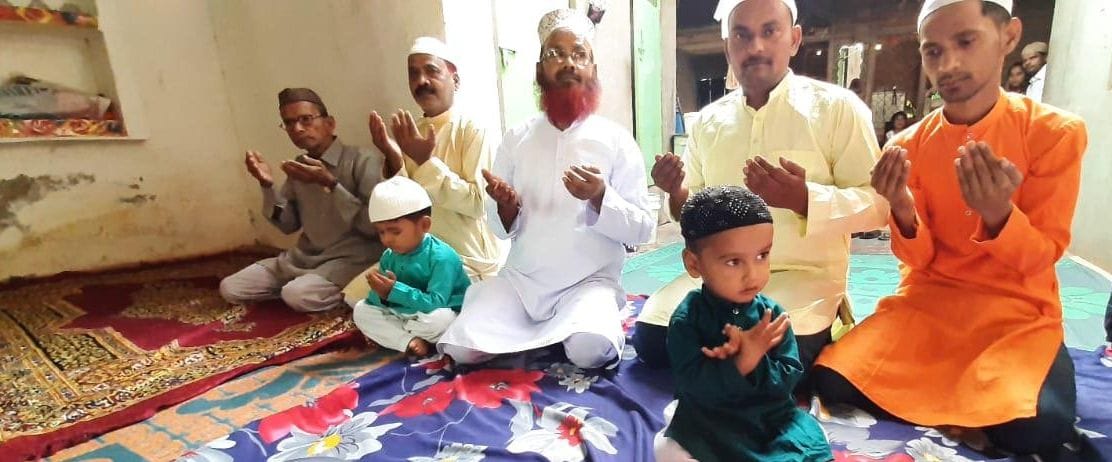 bakreed me korona se mukti ki dua mangi