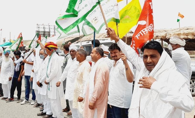 A batch of farmers from Kota and Bundi reached the strike site