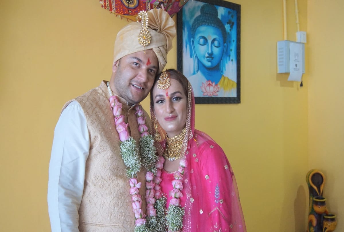 The marriage of the himachal folk singer Chirag Jyoti Majta melted the layer of 200 years old enmity between the two villages in rohru shimla