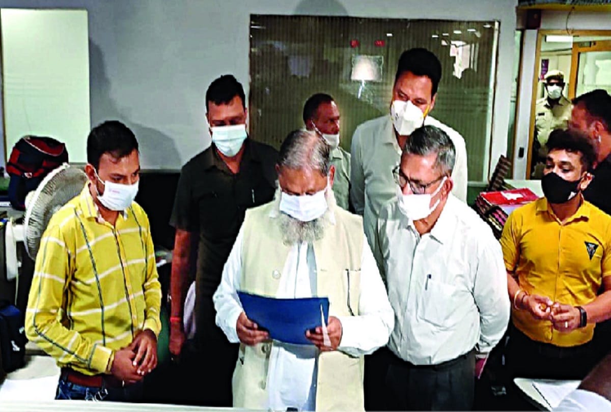 anil vij inspects gurugram municipal corporation office suspends two sdo for negligence in work