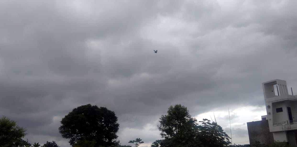 Badra came in a rush, came out without rain