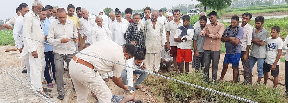Farmer dies after coming in contact with 11 thousand voltage wire