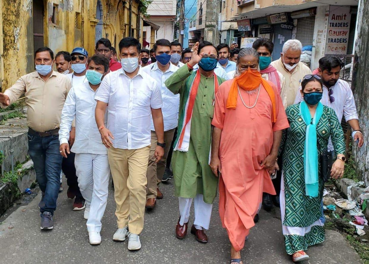 Congress opposed the case filed against the leader from Gandhigiri