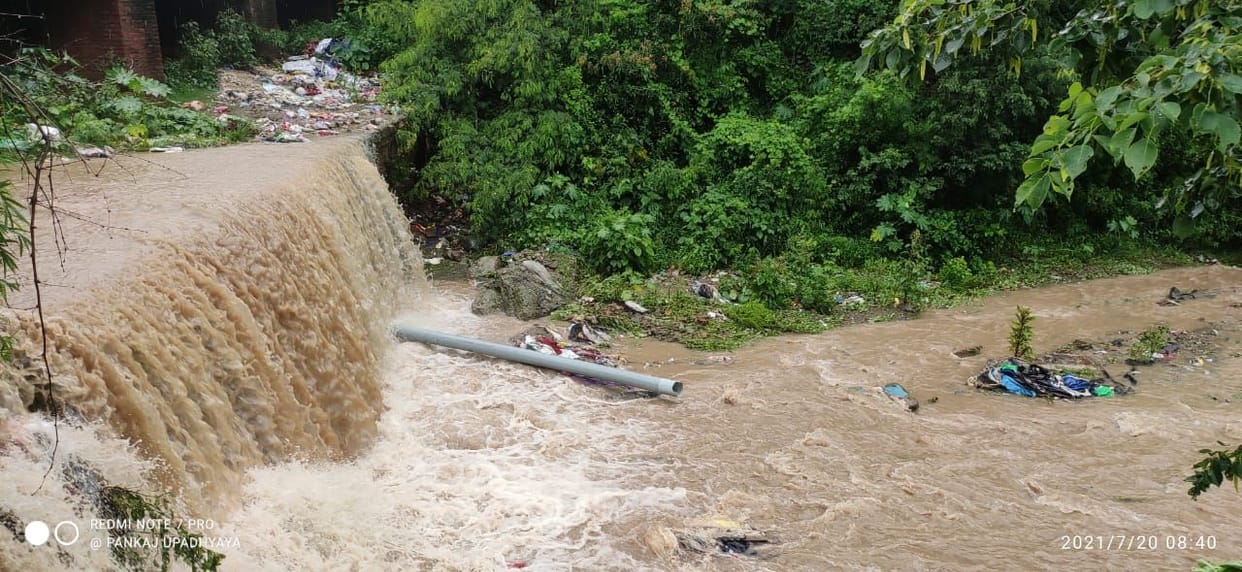 Here the water level increased, there the drinking water supply stalled