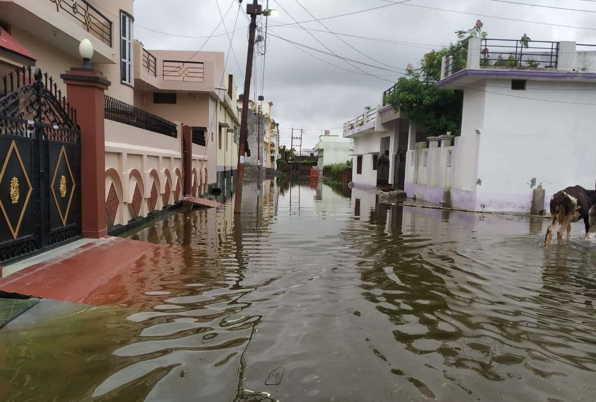Gorakhpur waterlogging after 115 mm of rain in 12 hours latest photos