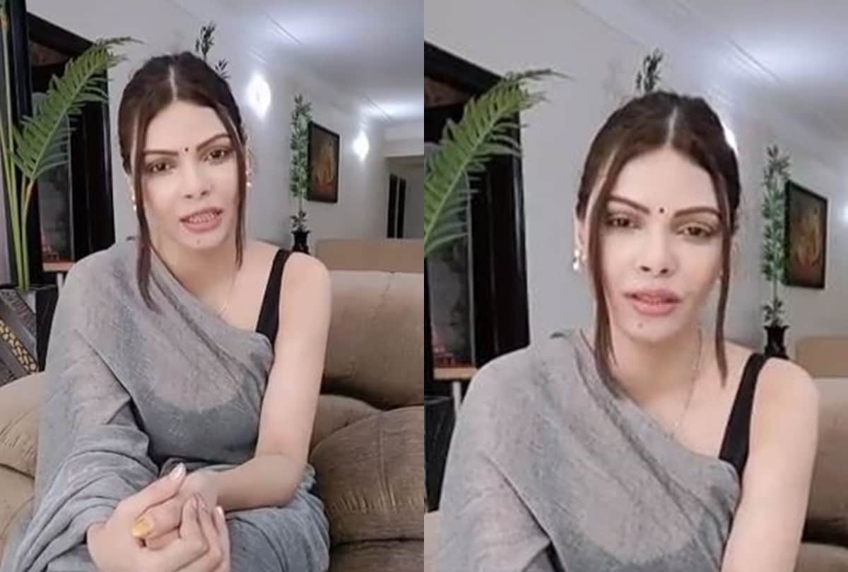 top news Famous Kannada actress Jayanti passes away Kriti Sanon 'Mimi' released four days ago