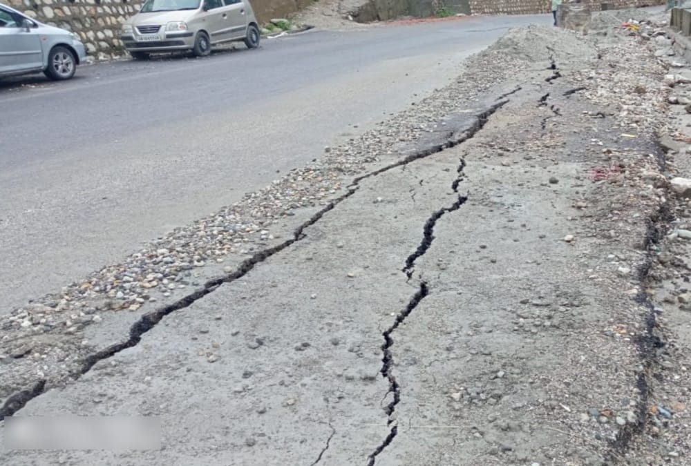 Uttarakhand Monsoon Update: 200 Meters area of all-weather road submerged near Barethi