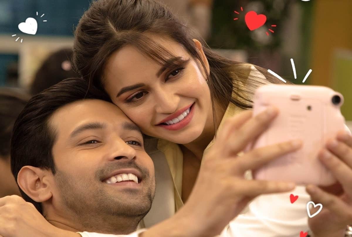 14 Phere Review by Pankaj Shukla Vikrant Massey Kriti Kharbanda Gauahar Khan Yamini Das Vineet Kumar