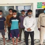पुलिस ने आरोपी को गिरफ्तार किया