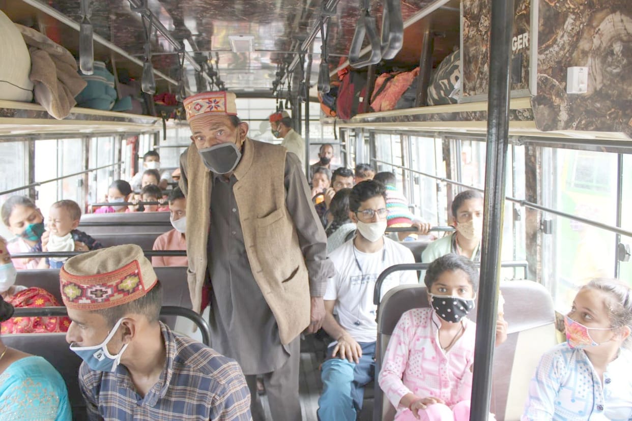 bus drivers are not folloeing corona rules