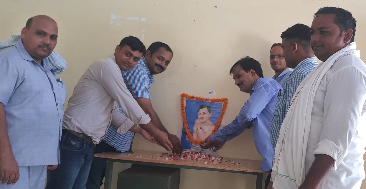 Brahmin society paid tribute to Bal Gangadhar Tilak and Chandrashekhar Azad