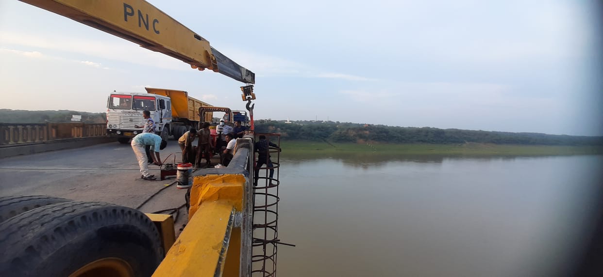 etawah news,Chambal bridge repair work completed