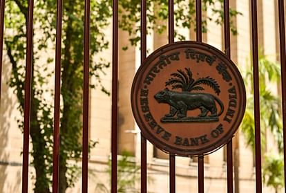 RBI imposes a penalty of Rs 30 lakhs on ICICI Bank Ltd for non-compliance with its directions