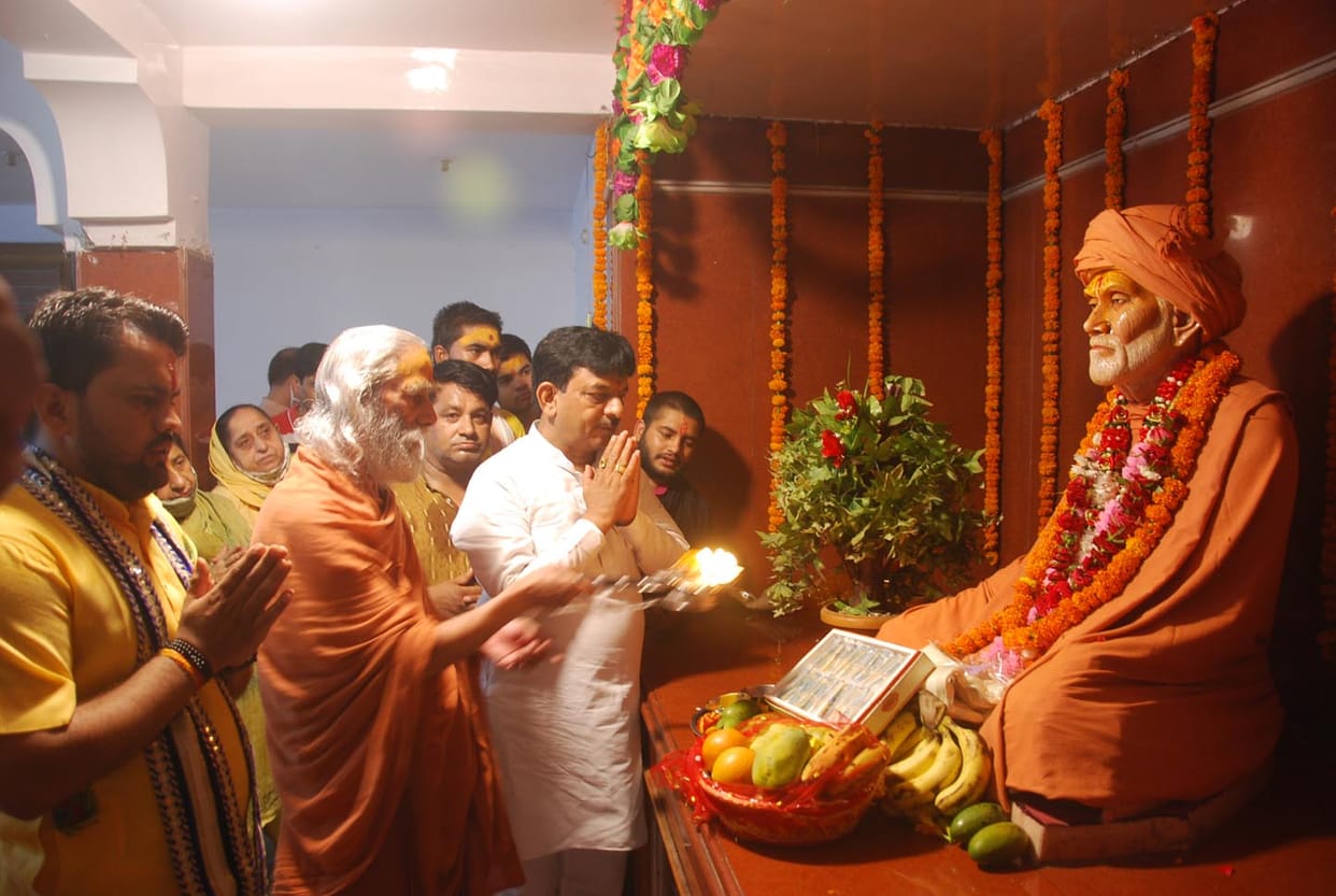 Guru is like the shadow of Kalpavriksha: Swami Mahadev