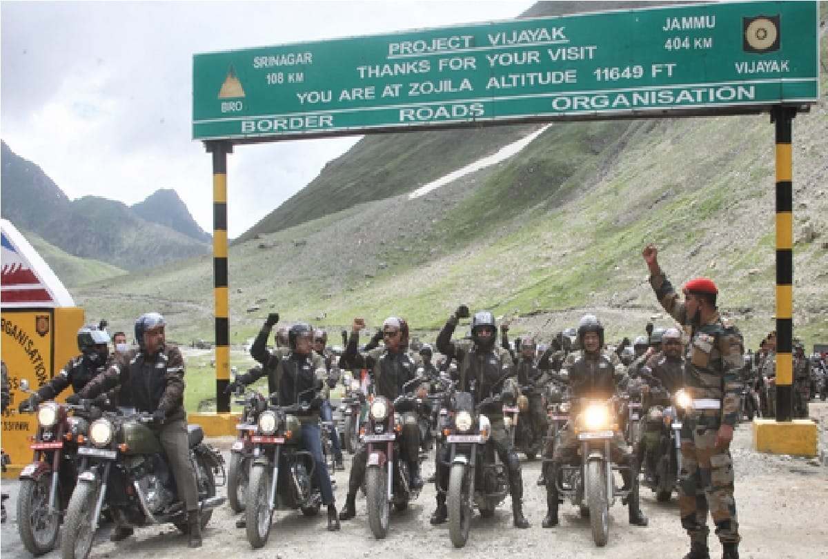 Jammu and Kashmir: Four bike rallies taken out in honor of the martyrs of Kargil war reached Drass