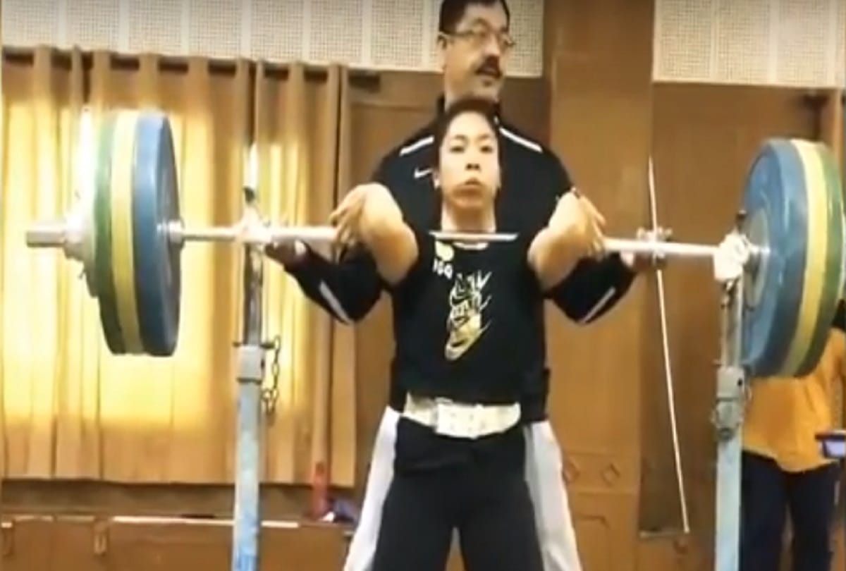 vijay kumar sharma of modinagar given training to mirabai chanu who won silver medal in olympics