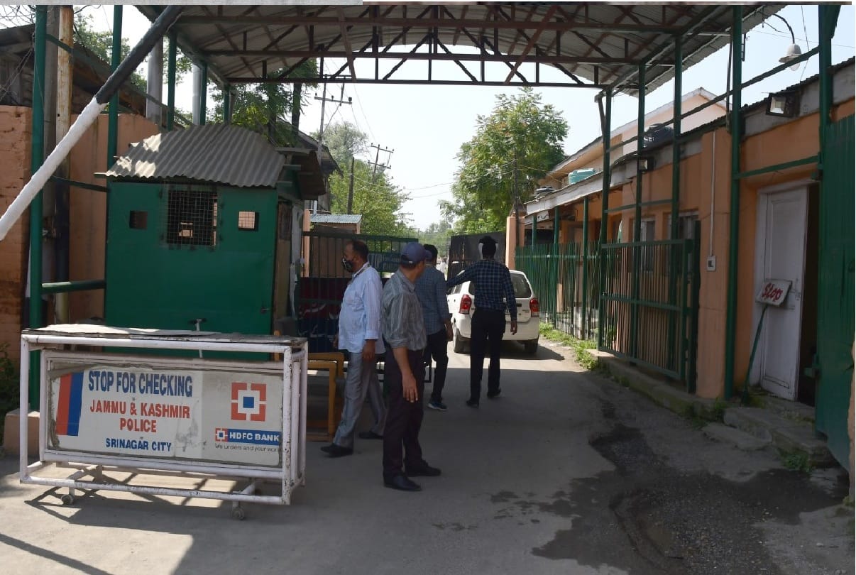 CBI raids 40 locations in jammu kashmir in Gun license case