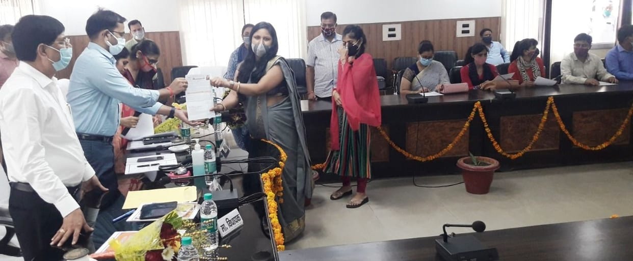 Hathras: Teachers have an important role in nation building: DM