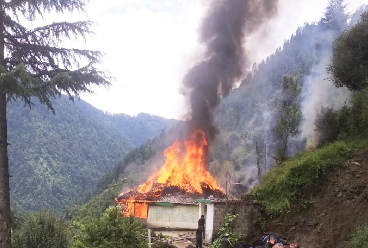 Kerala Oil leak causes blast at poultry feed plant in Pallakad many injured