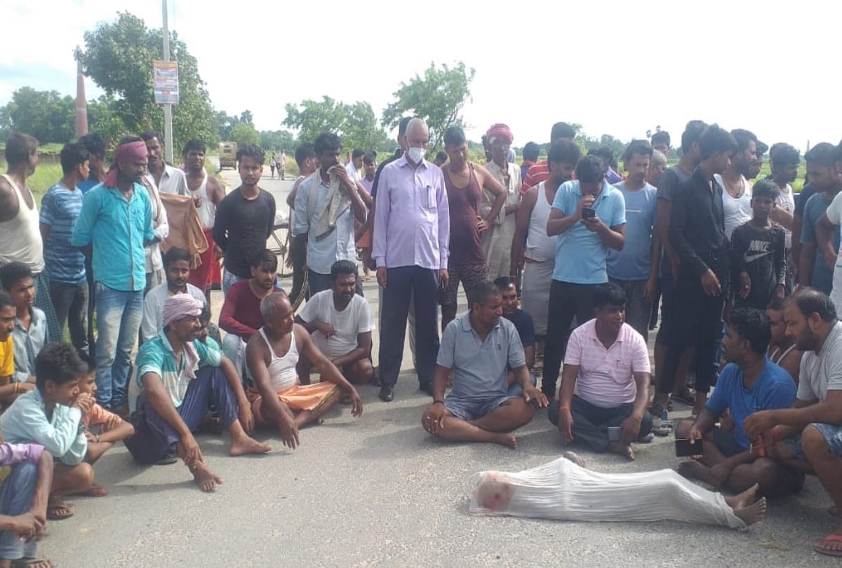 Mother accused of throwing three daughters into canal all died in kushinagar