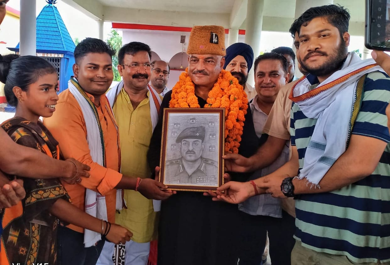 Aap Leader Col Kothiyal Appeals youth
