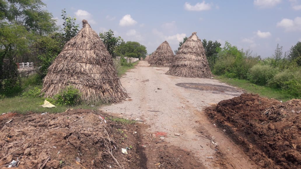 Hindon is spreading diseases surrounded by pollution in Badgaon