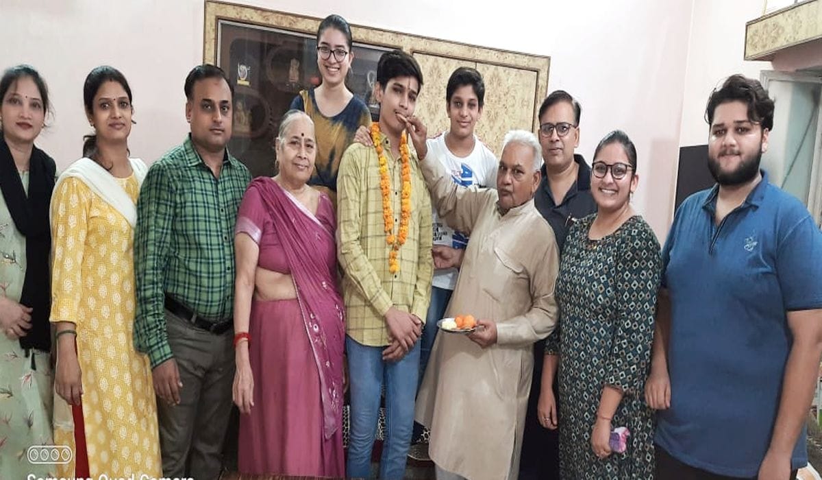 Sahil and Suraj in high school, Uday and Kaushiki were toppers in Inter