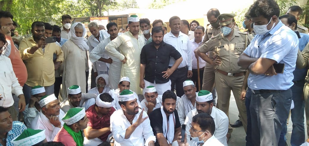 Bhakiyu Tomar's picket in Tehsil