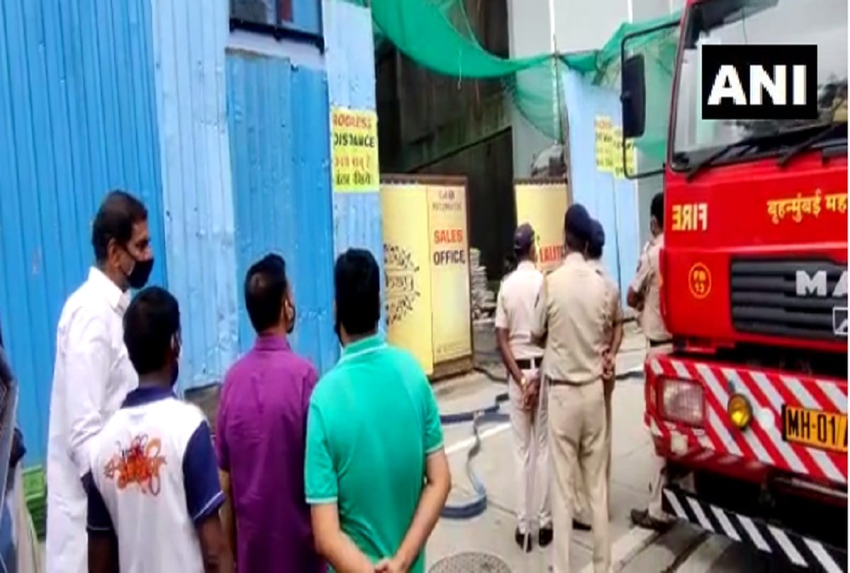 Maharashtra: 6 people killed when lift of building collapses in Mumbais Worli, contractor and supervisor arrested