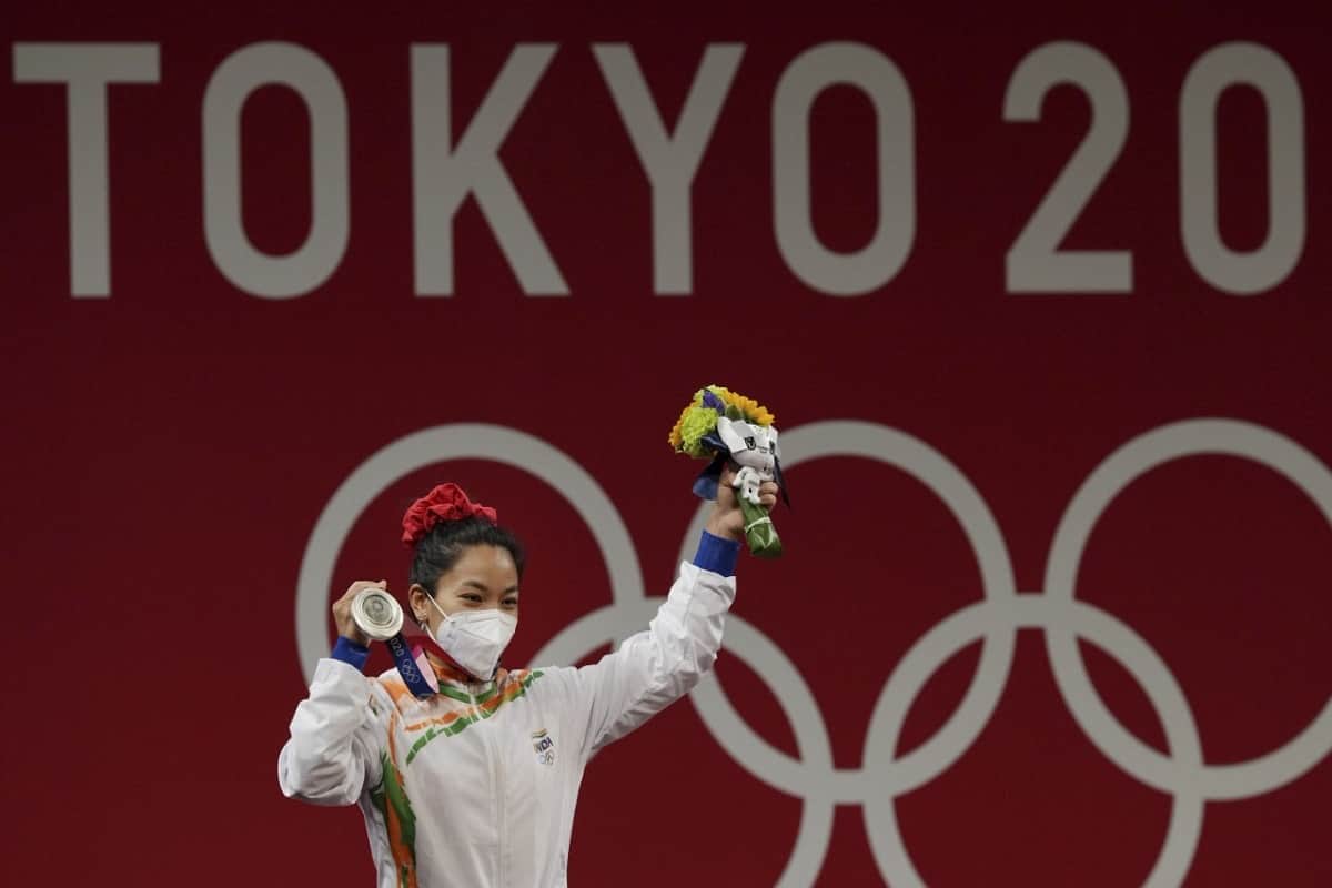 Tokyo Olympics Mirabai Chanu wore Olympics rings on her ears as she brought India silver medal