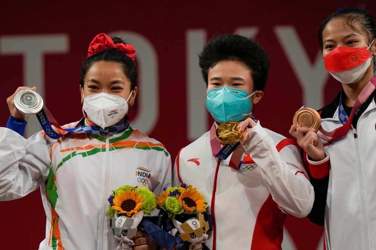 Tokyo Olympics Mirabai Chanu wore Olympics rings on her ears as she brought India silver medal