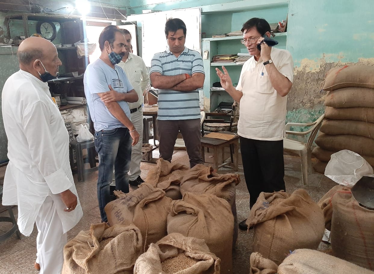 wheet of poor qulity reaching ration depot in sonipat