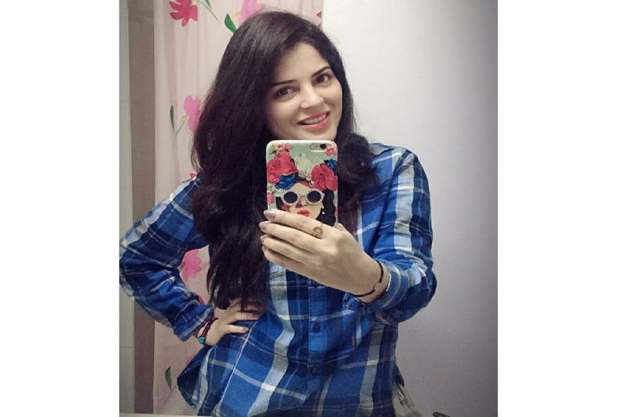 Expose: actress shruti gera reveals adult videos are shot after giving drugs to newcomers